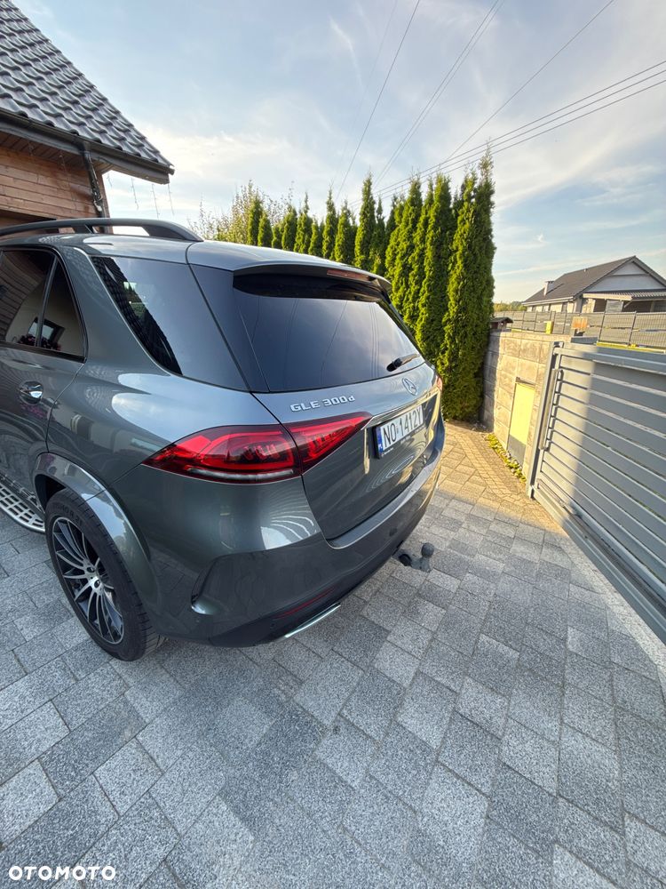 Mercedes-Benz GLE 300 d 4-Matic - 8