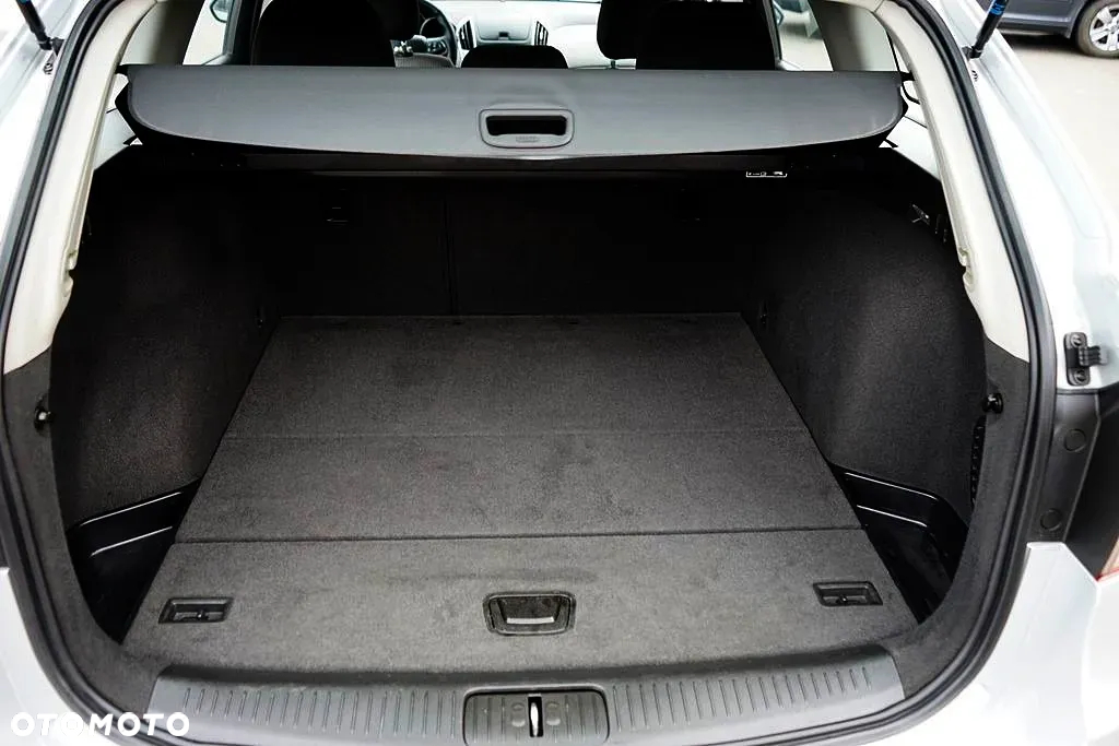 Chevrolet Cruze - 30