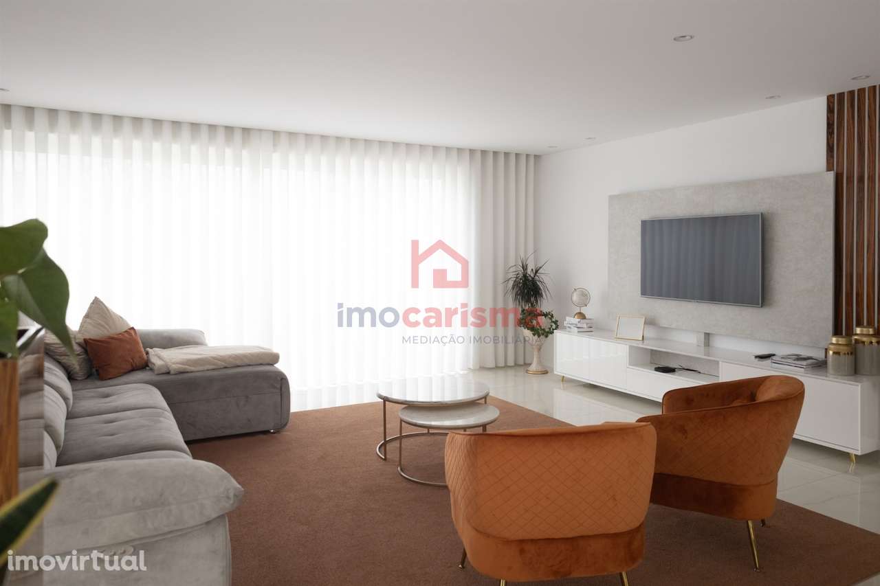 Moradia de Luxo T3 em Mancelos, Amarante - Grande imagem: 2/47