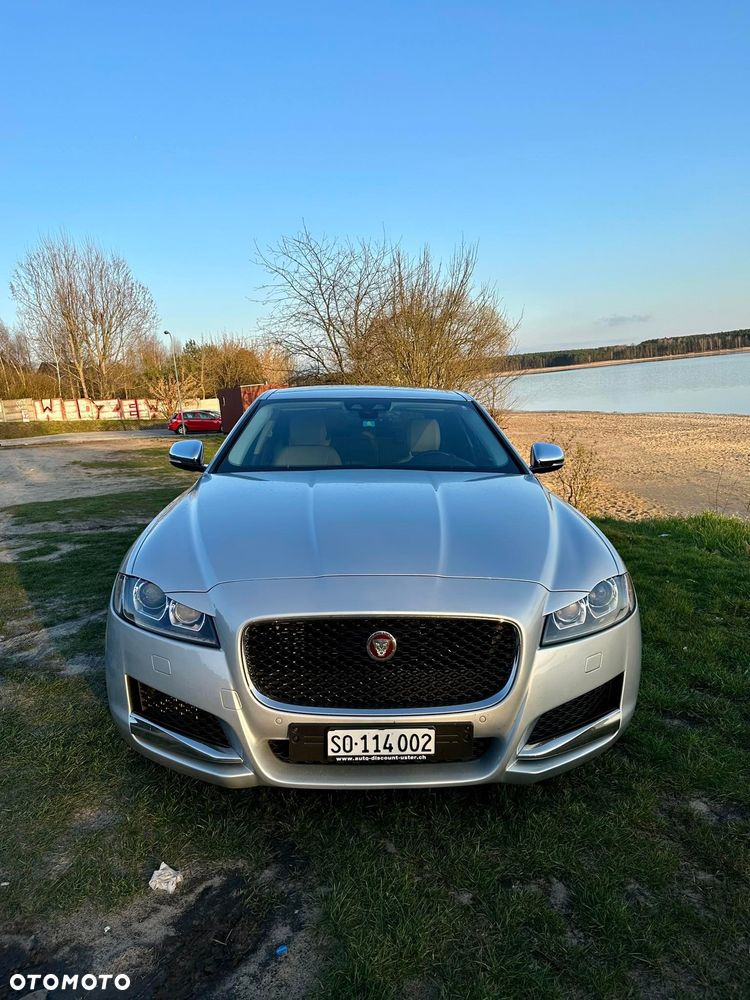 Jaguar XF 3.0 TDV6 Prestige - 1