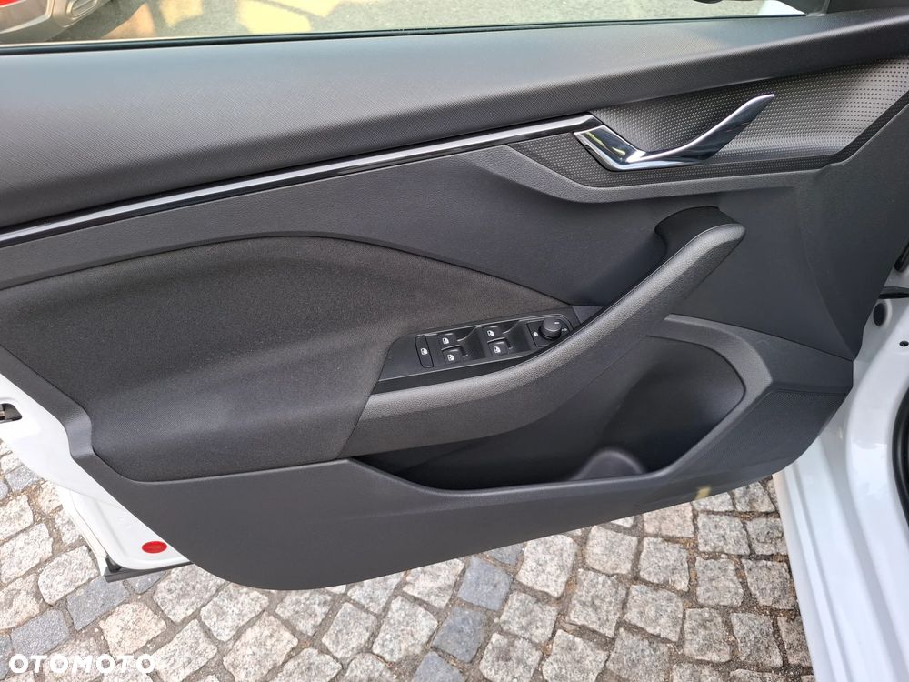 Skoda Kamiq 1.0 TSI Ambition - 32