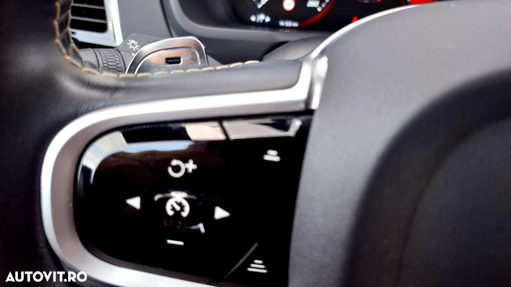 Volvo XC 90 B5 MHEV AWD 5 locuri R-Design - 13