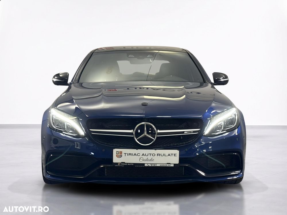 Mercedes-Benz C 63 AMG - 9