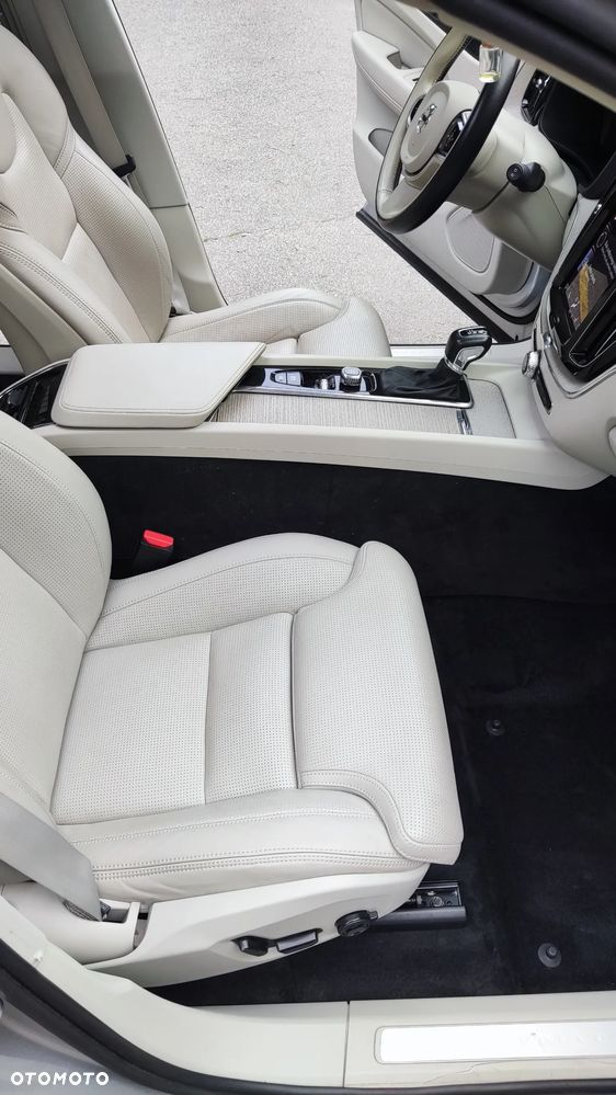 Volvo XC 60 T6 AWD Geartronic Inscription - 11