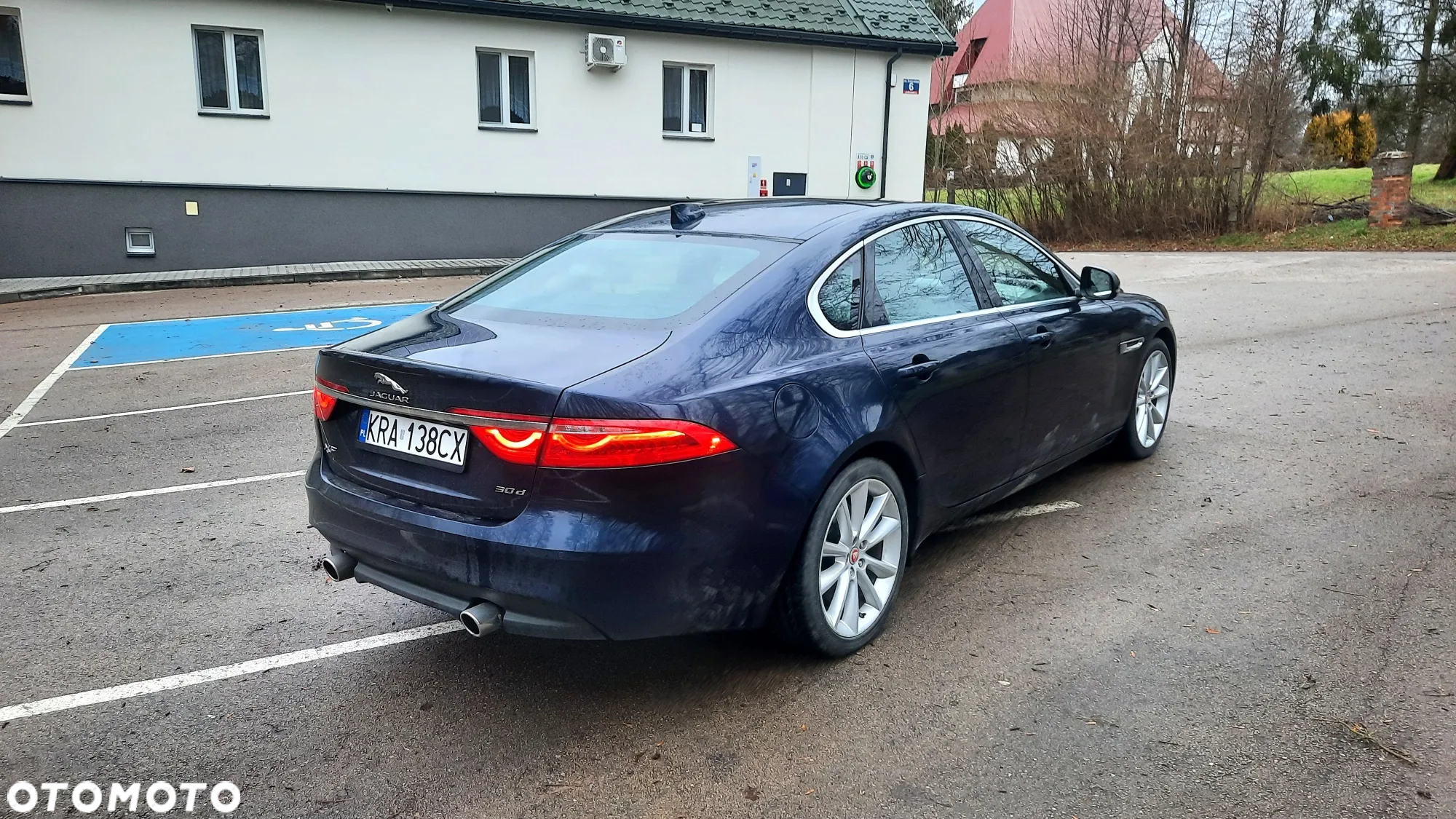 Jaguar XF 3.0 TDV6 Portfolio - 6