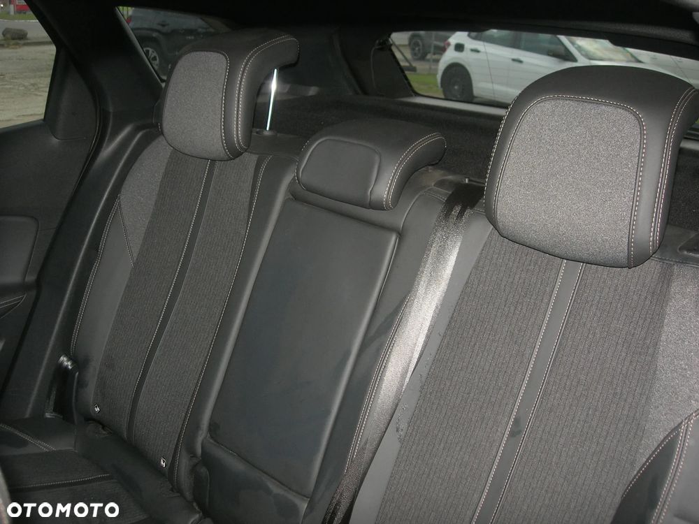 Peugeot 3008 1.5 BlueHDi GT Pack S&S EAT8 - 18