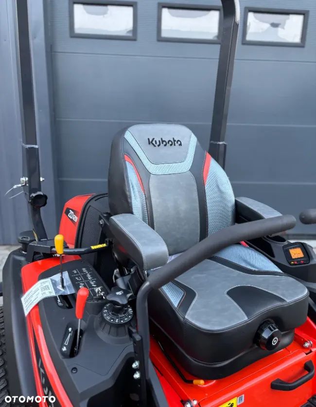 Kubota ZD1211R - 3