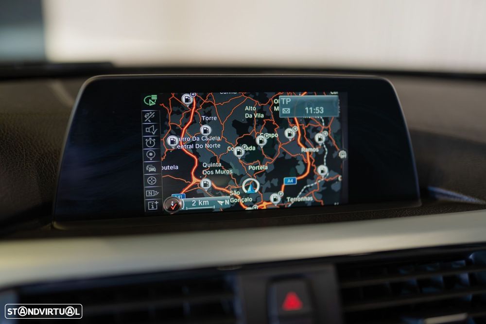 BMW 318 d Pack M - 38