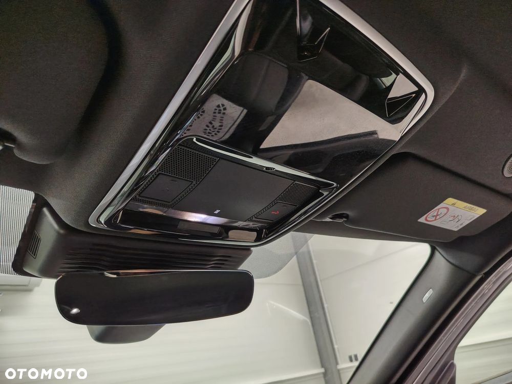 Land Rover Range Rover Velar D200 Dynamic SE - 35