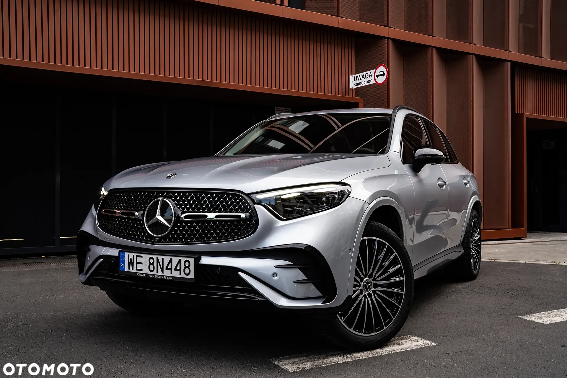 Mercedes-Benz GLC 300 e 4-Matic AMG Line - 20