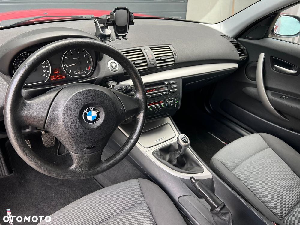 BMW Seria 1 - 15
