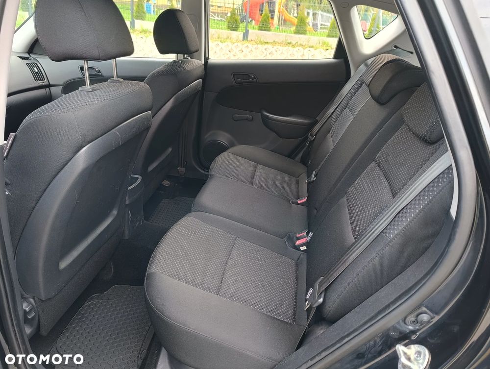 Volkswagen Touran 1.6 - 25