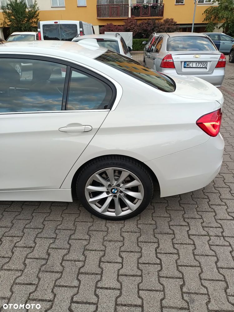 BMW Seria 3 - 24