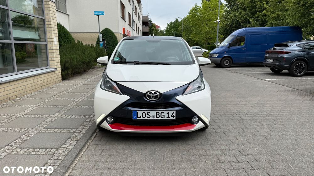 Toyota Aygo x-clusive Style Selection - 1
