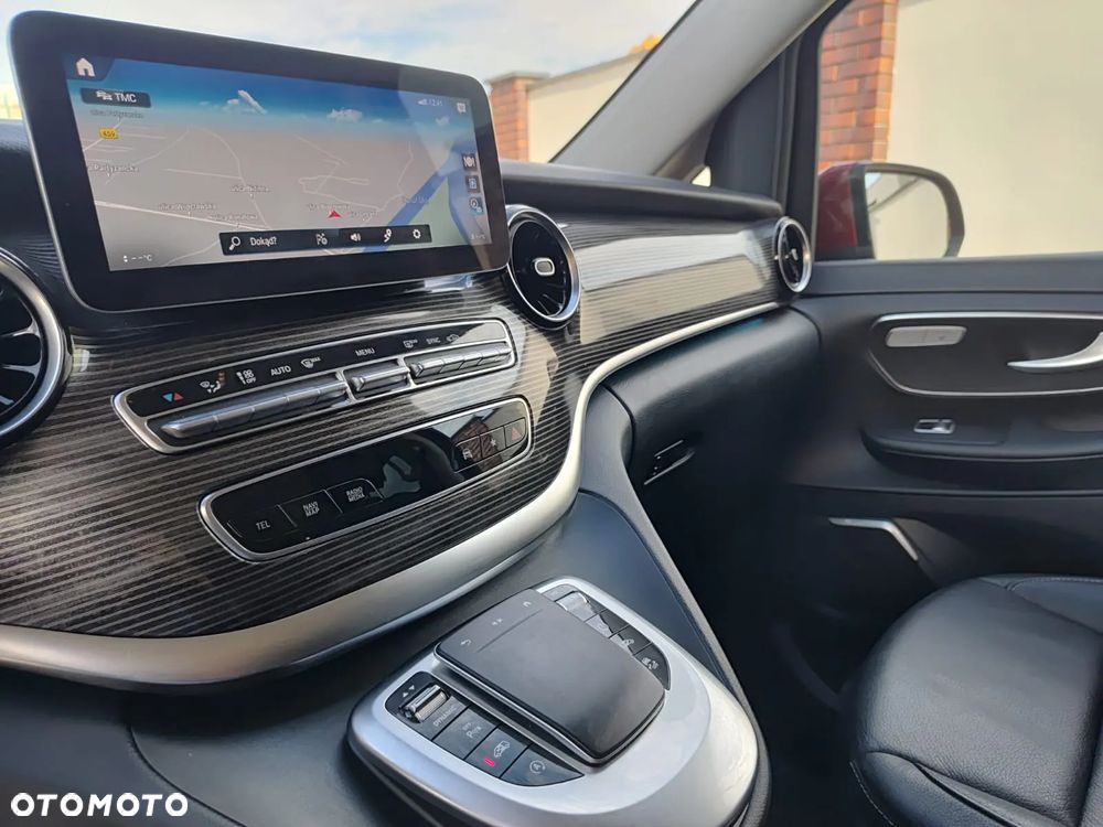 Mercedes-Benz Klasa V 300 d 4-Matic 9G-Tronic - 17