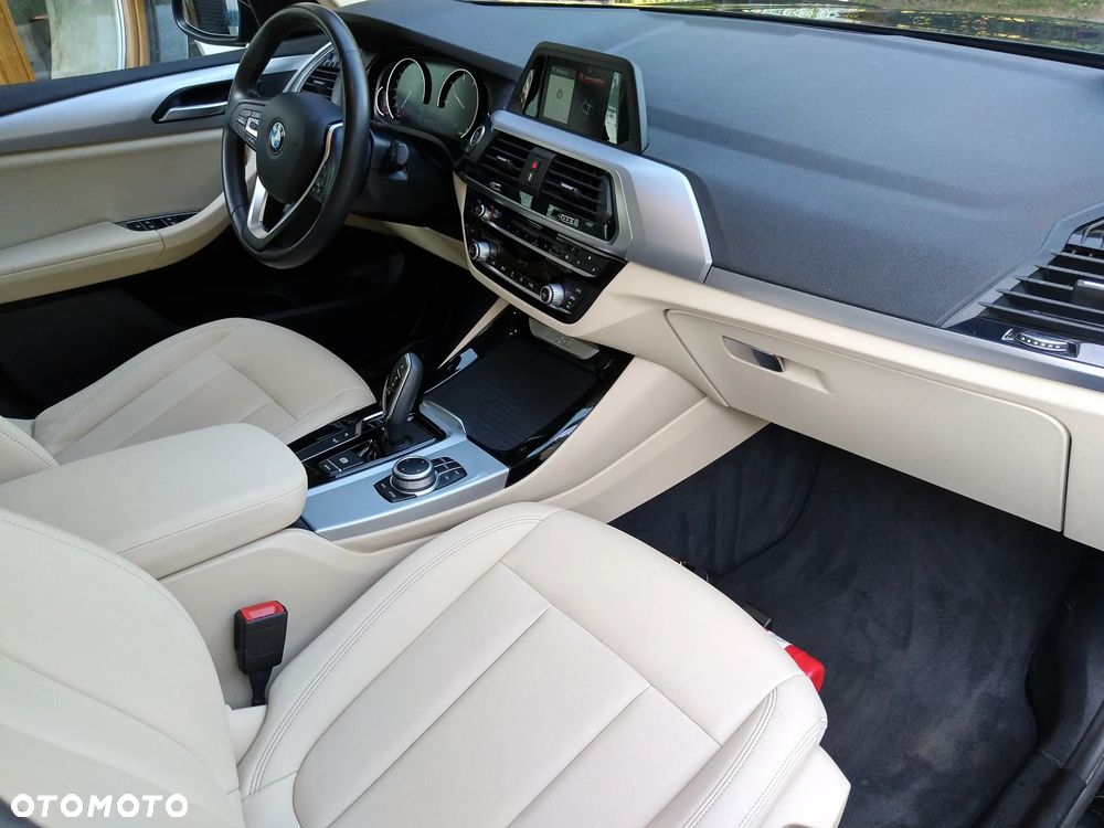 BMW X3 xDrive20d Luxury Line - 18