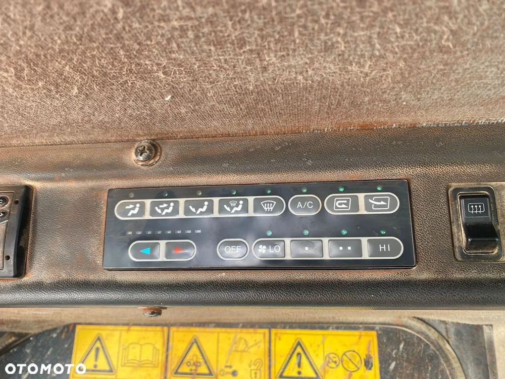 Komatsu WA380-5H / 2004 / 20700 kg - 22