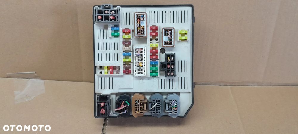 RENAULT MEGANE III MODUŁ USM - 1