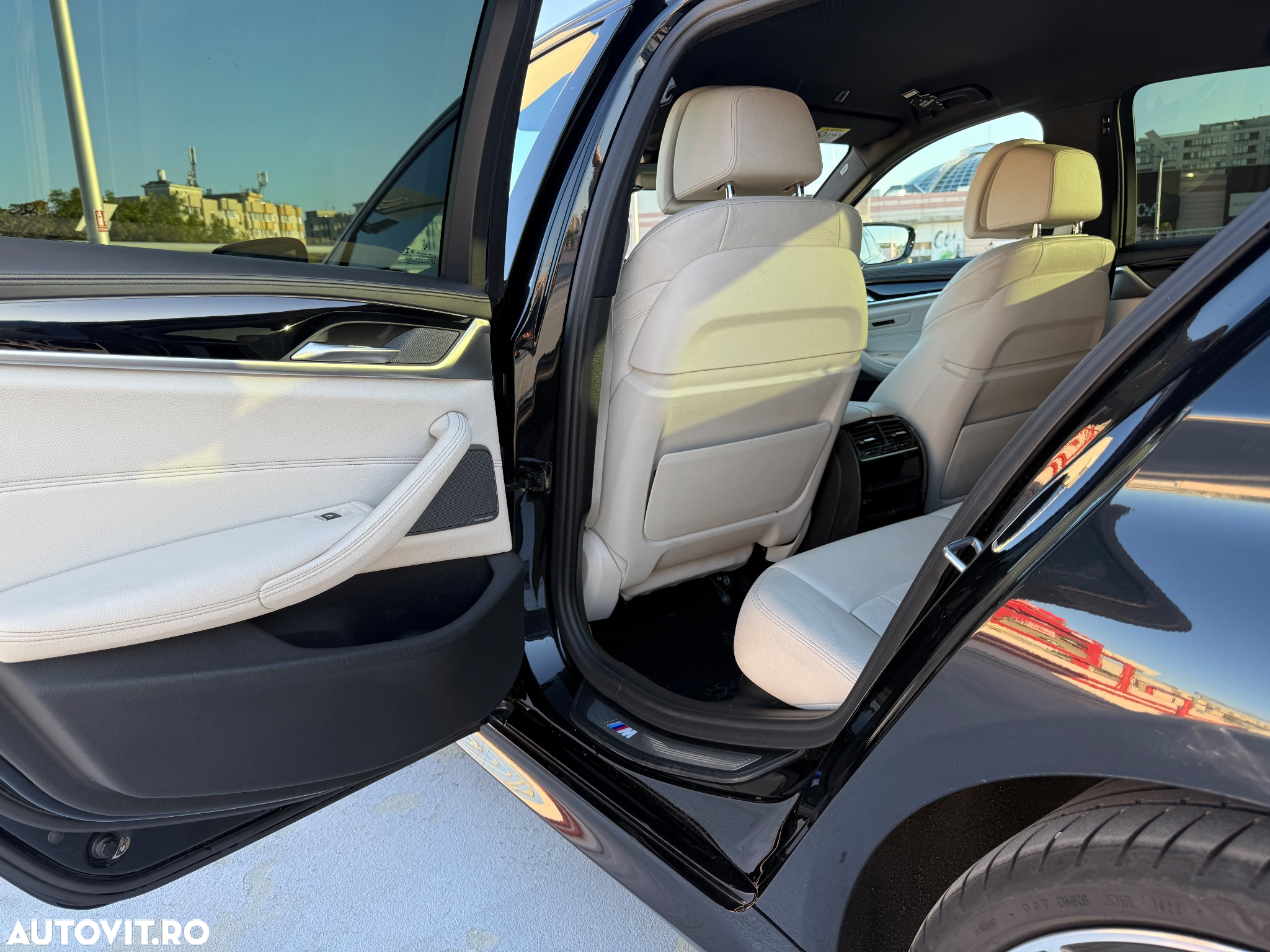 BMW Seria 5 530d xDrive AT - 13
