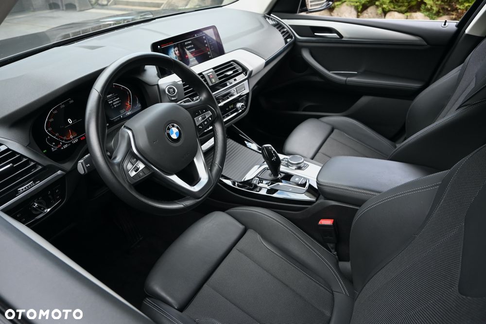 BMW X3 sDrive18d xLine sport - 15