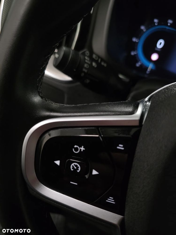 Volvo XC 60 B4 D Geartronic RDesign - 23