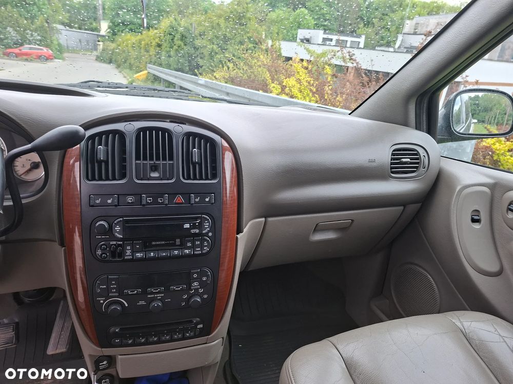 Chrysler Grand Voyager 3.3L AWD Limited - 4