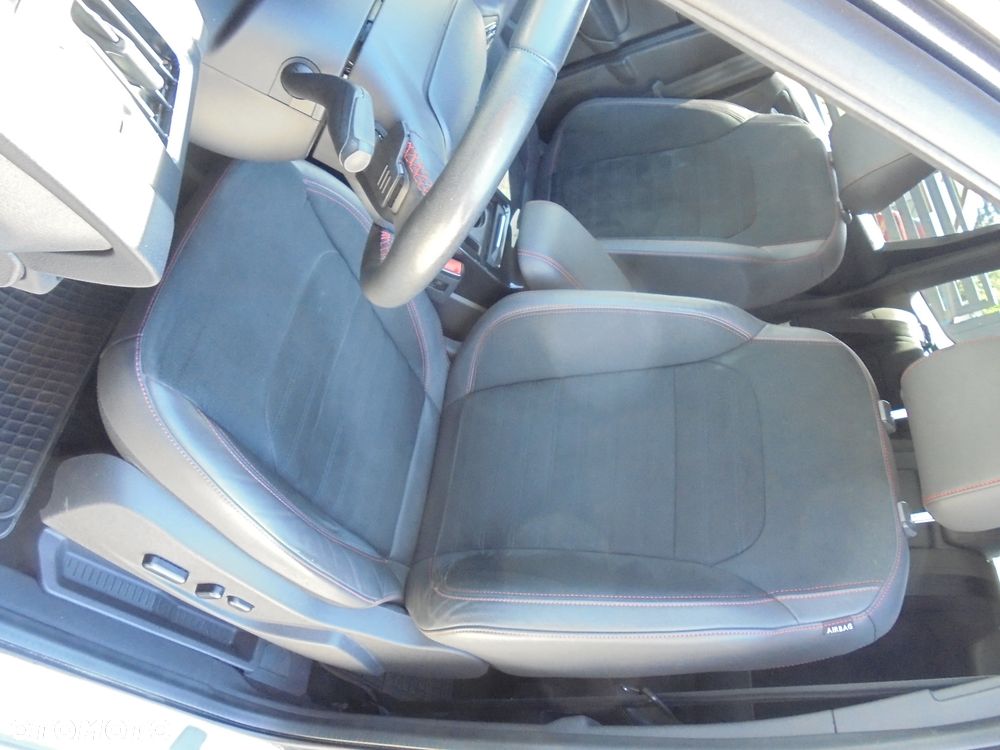 Ford Kuga - 14