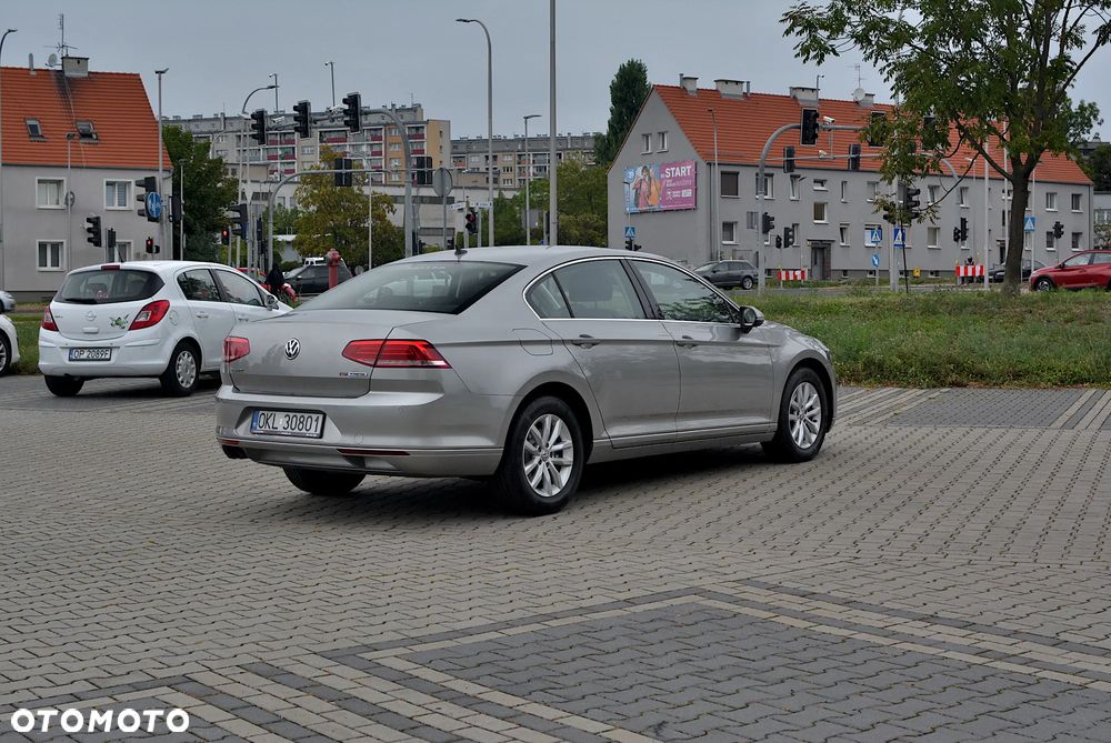 Volkswagen Passat 1.8 TSI BMT Comfortline - 7