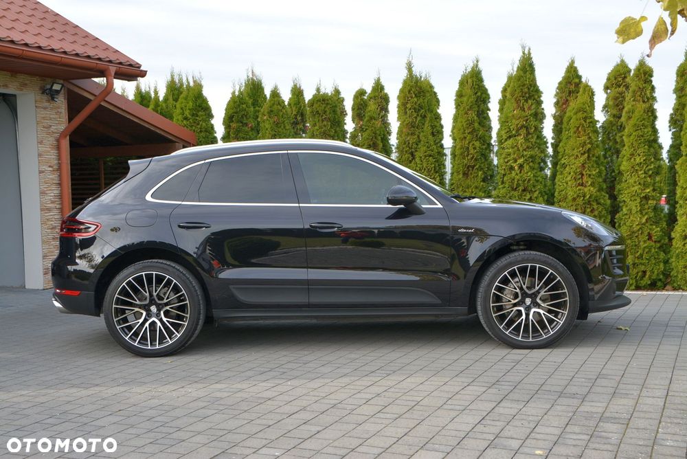 Porsche Macan - 12