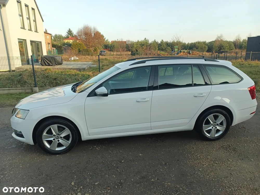Skoda Octavia 1.6 TDI Ambition - 2