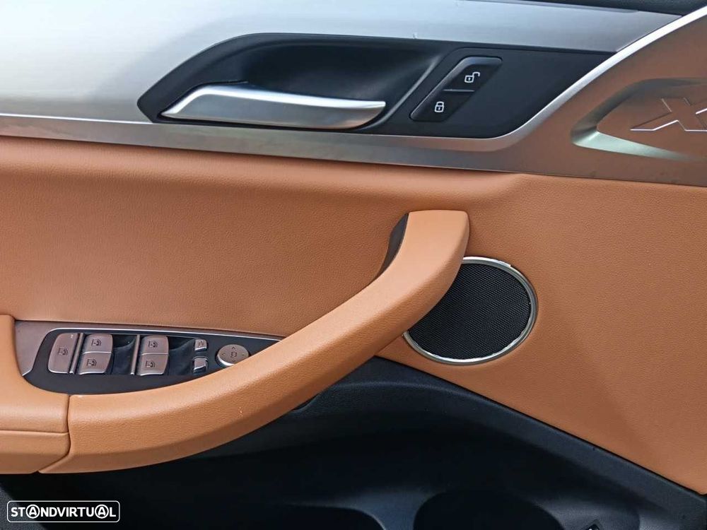 BMW X3 30 e xDrive Pack M - 11