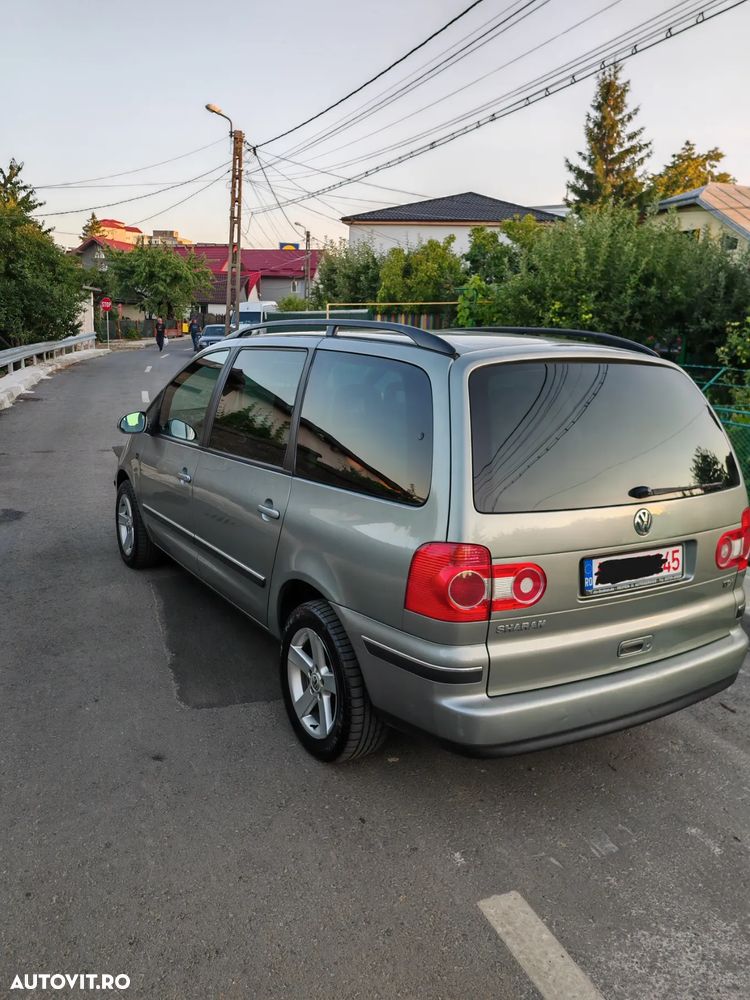 Volkswagen Sharan 1.9 TDI Comfortline Family - 4