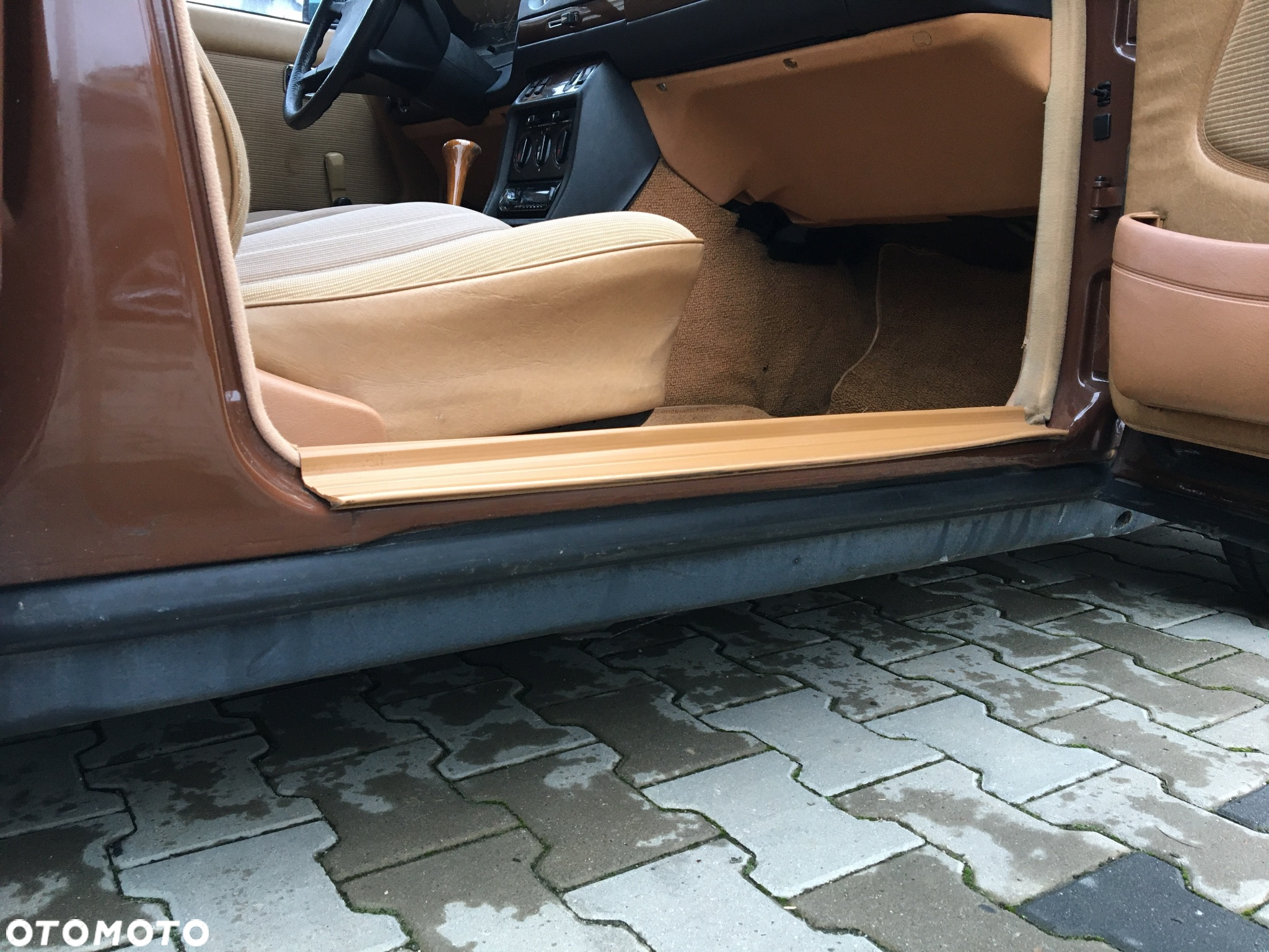 Mercedes-Benz W123 - 16