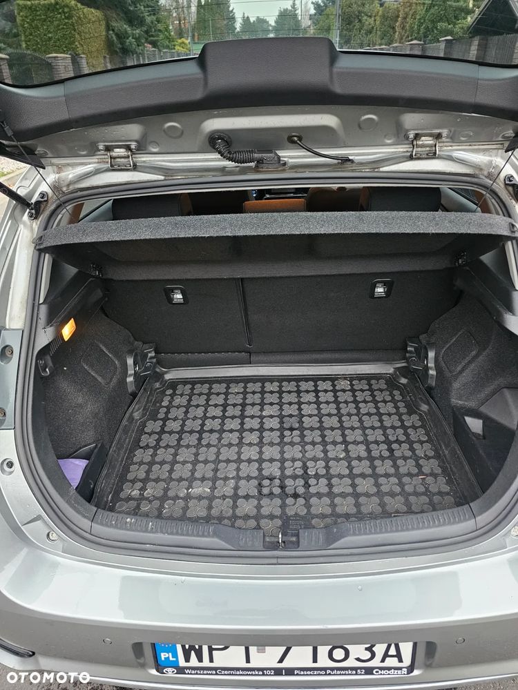 Toyota Auris 1.8 HSD Prestige - 20