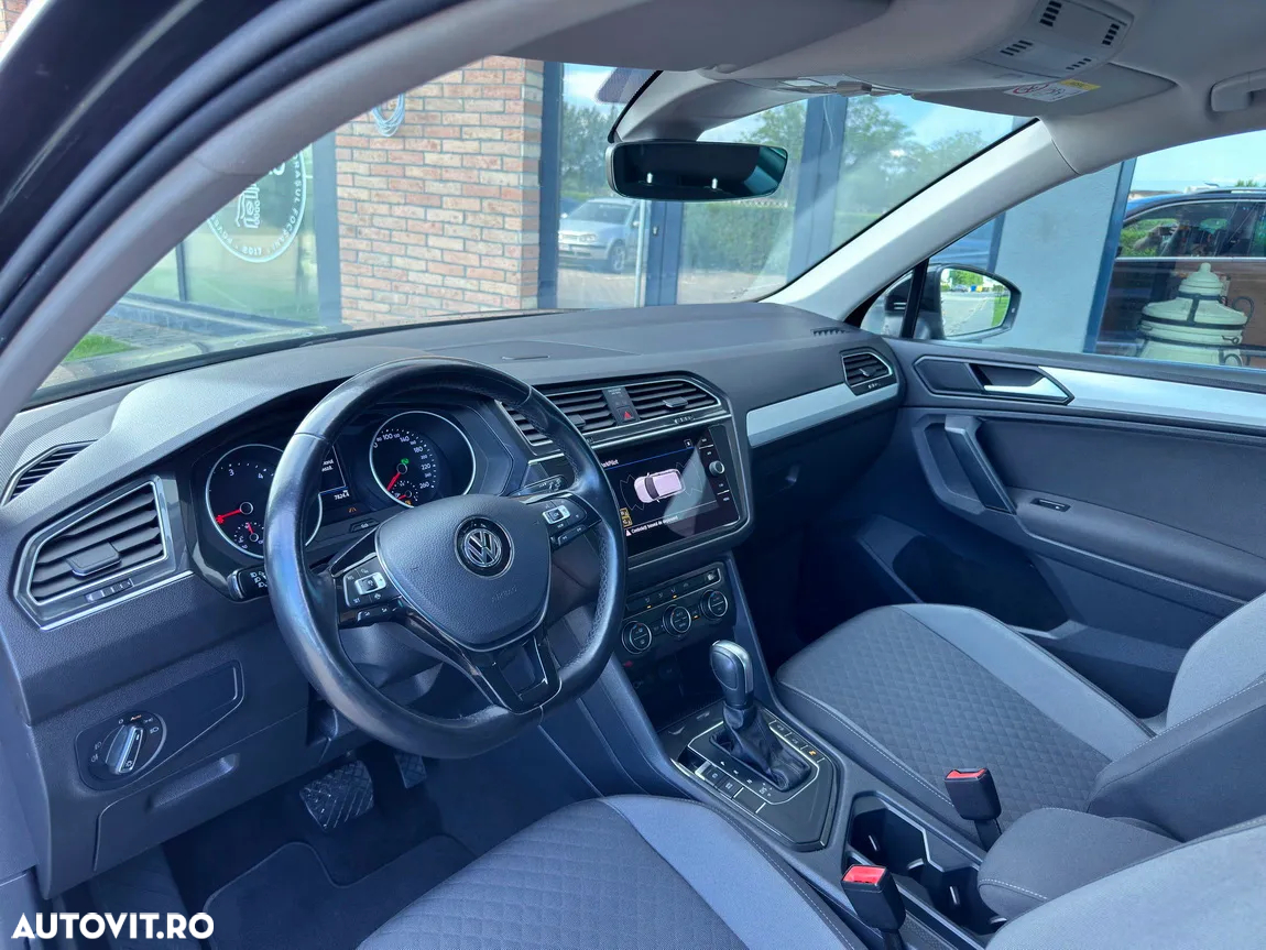 Volkswagen Tiguan - 9