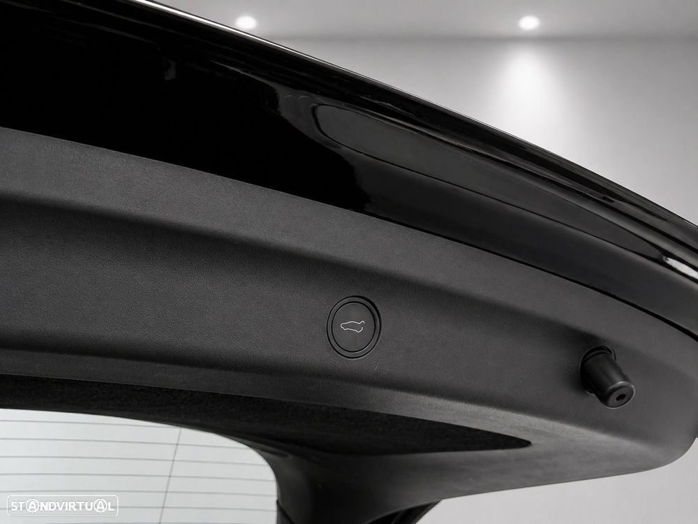 Tesla Model Y Long Range Dual Motor AWD - 5