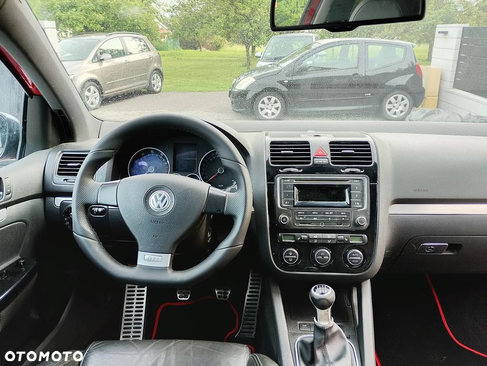 Volkswagen Golf 2.0 GTI - 8