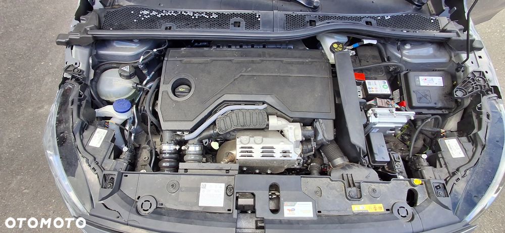 Peugeot 208 PureTech 100 EAT8 Allure - 27