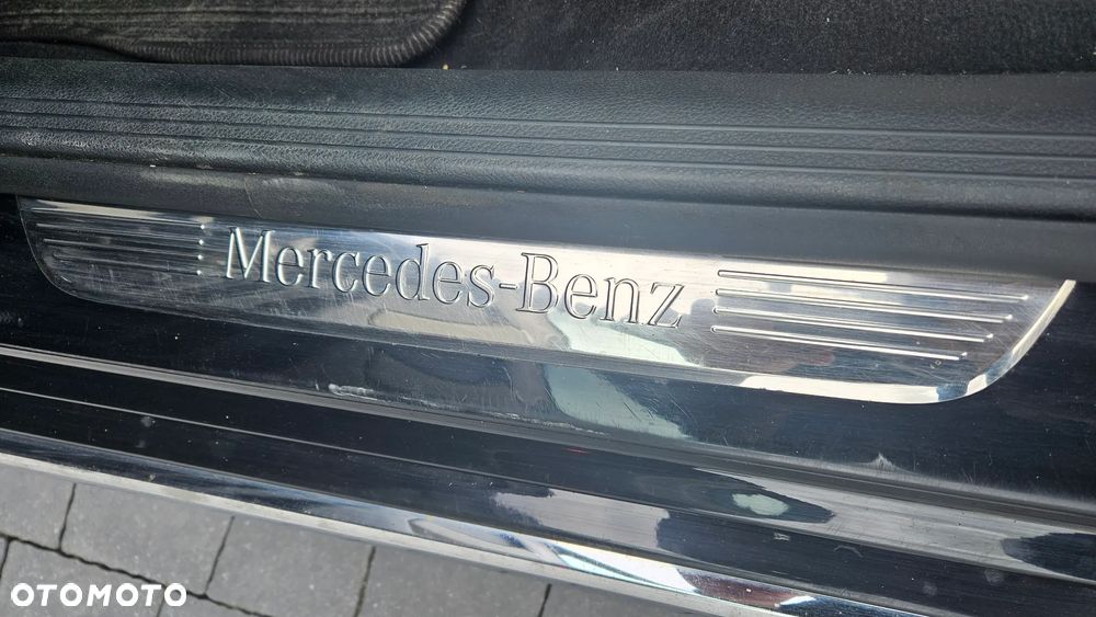 Mercedes-Benz Klasa E 220 d 9G-TRONIC - 14