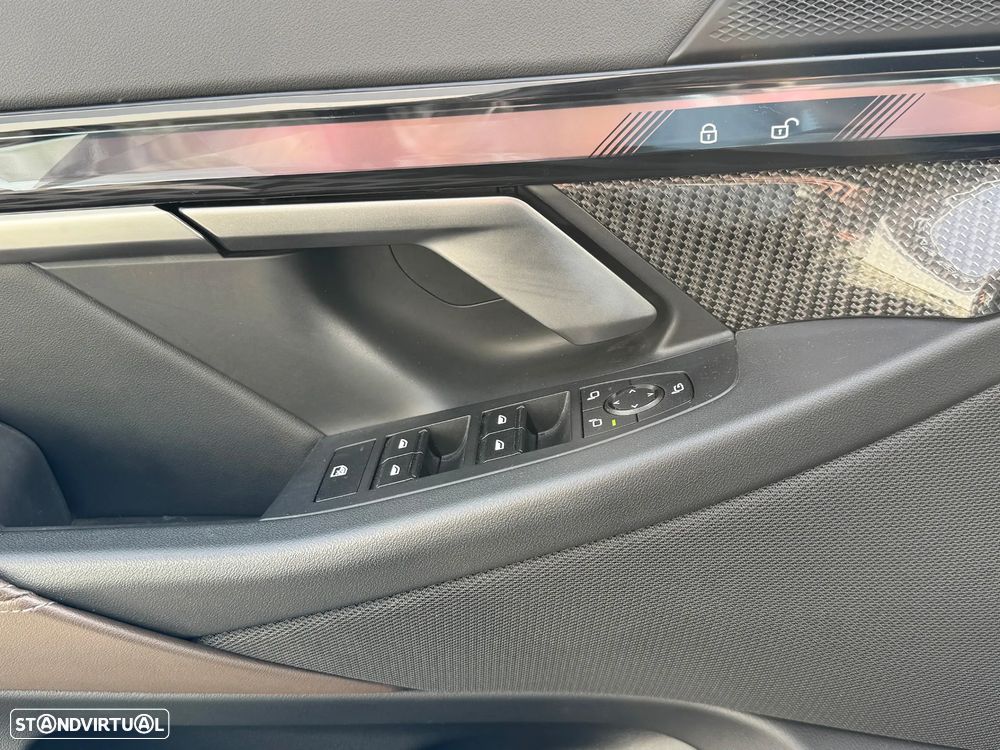 BMW i5 eDrive40 Pack Desportivo M - 13