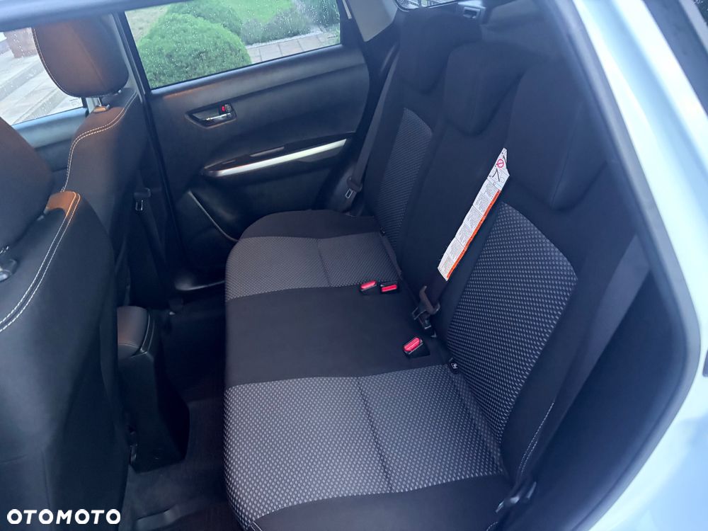 Suzuki Vitara - 16