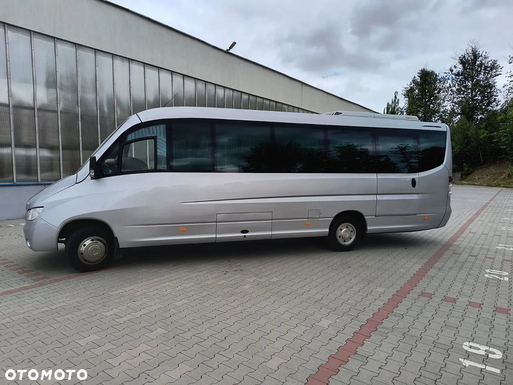 Mercedes-Benz SUNRIDER 818D - 6