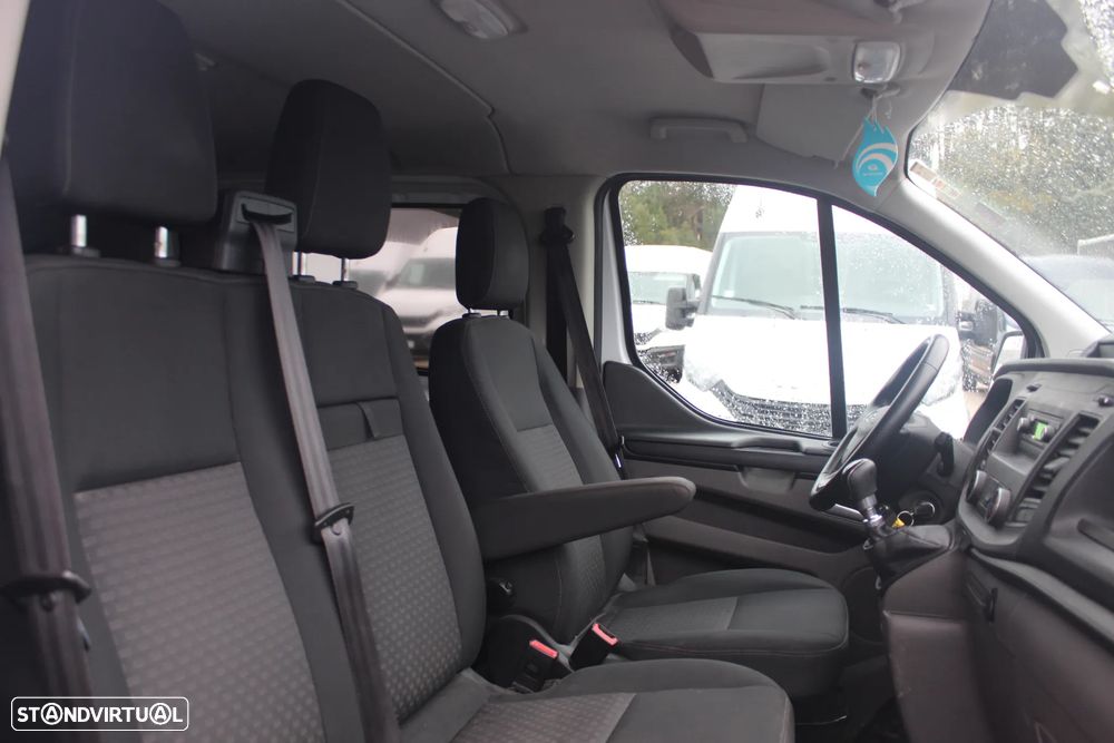 Ford Transit Custom 2.0 TDCi // 6 Lugares - 9