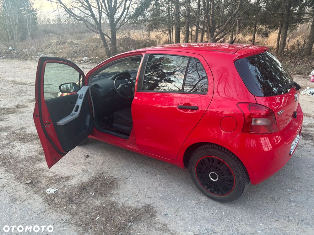 Toyota Yaris - 9