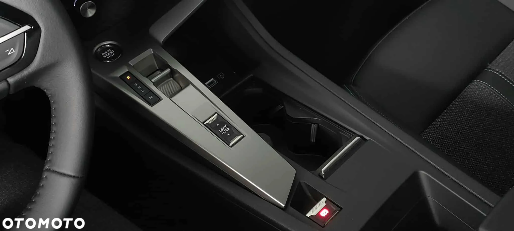 Peugeot 308 1.2 mHEV Allure S&S e-DCS6 - 8
