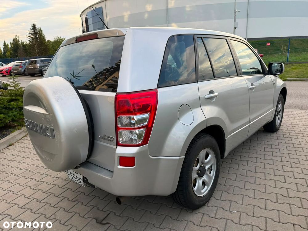 Suzuki Grand Vitara 2.7 V6 - 26