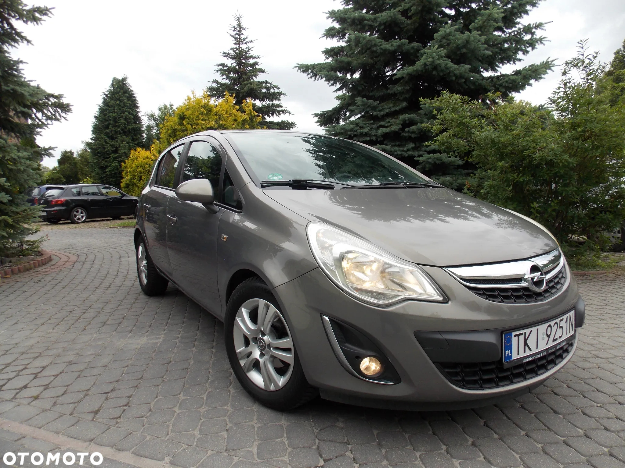 Opel Corsa 1.2 16V Cosmo - 8