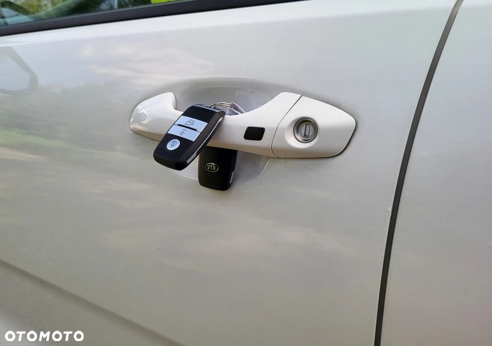 Kia Stonic 1.2 Dream-Team Edition - 23