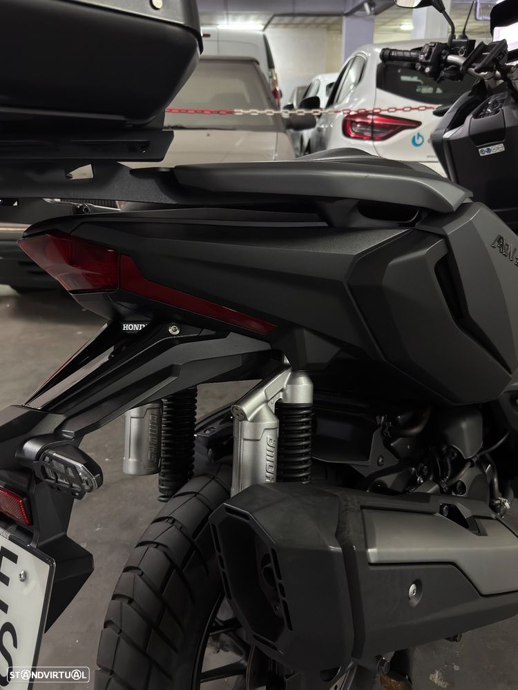 Honda ADV - 7