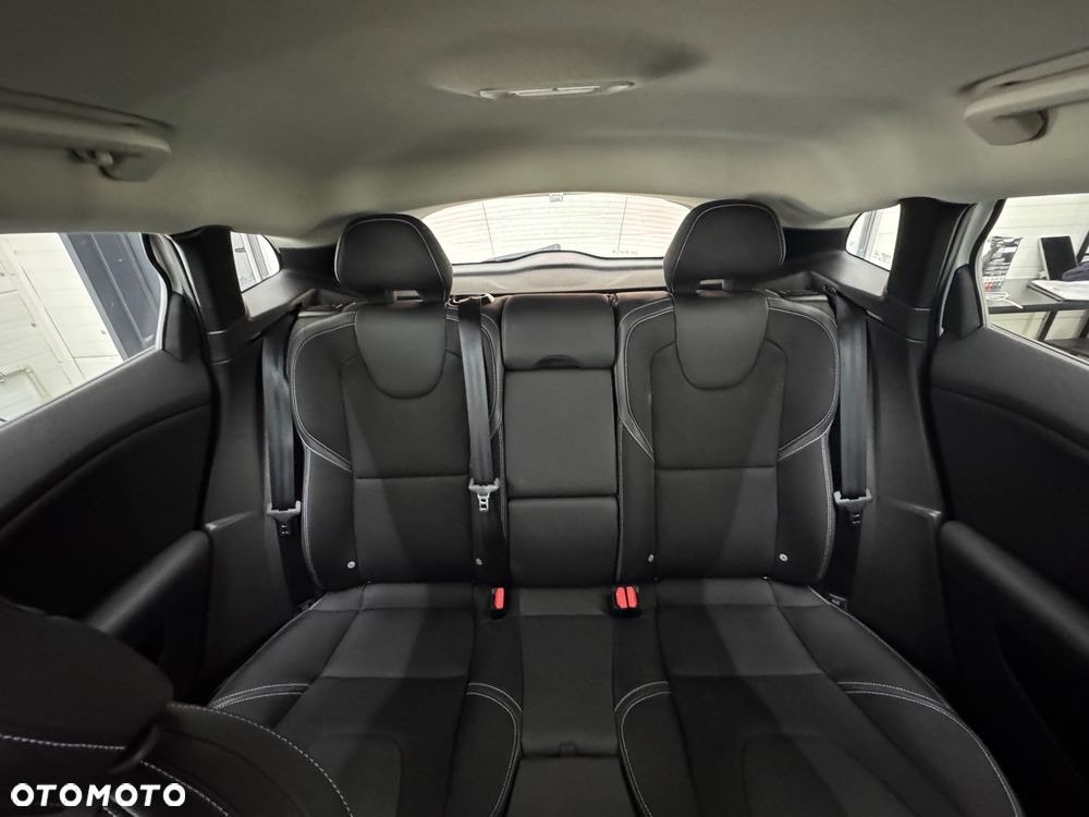 Volvo V40 T2 Geartronic Momentum - 20